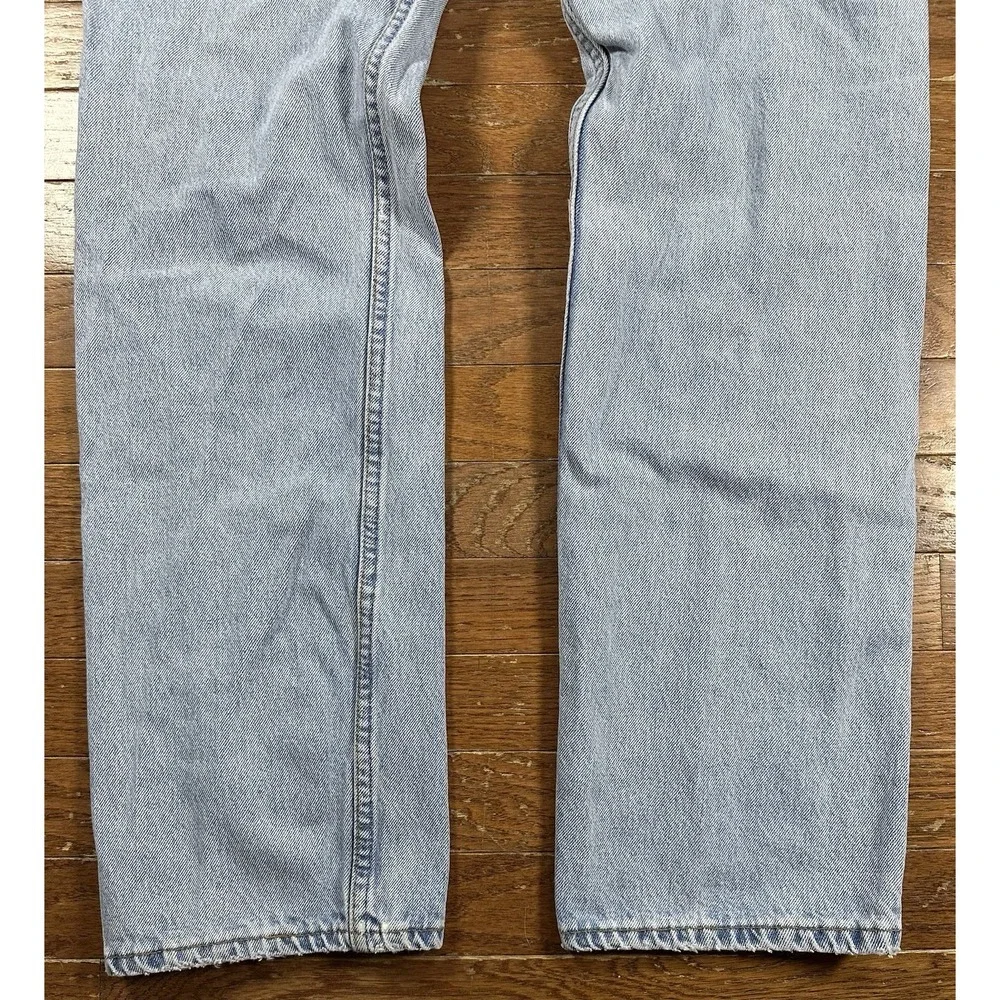 Vintage Levi's 501 Jeans 32x32 Light Blue Button Fly Made In USA 1996 Straight